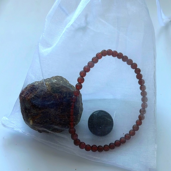 Garnet Bracelet Gift Set - Picture 8 of 12
